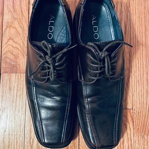 Aldo square toe dark brown shoe